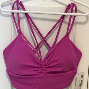 NWT Lululemon Athletica Nulu strappy Yoga bra Sz 4
